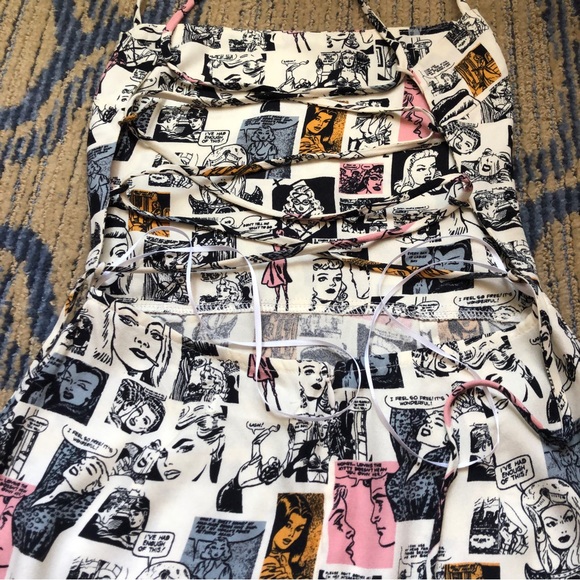 Reformation Cane Dress in Comic - Picture 11 of 12